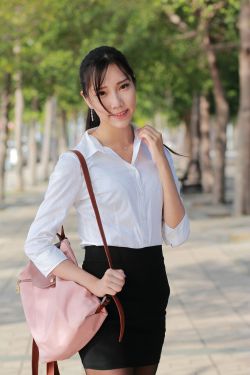丝袜臭脚小说